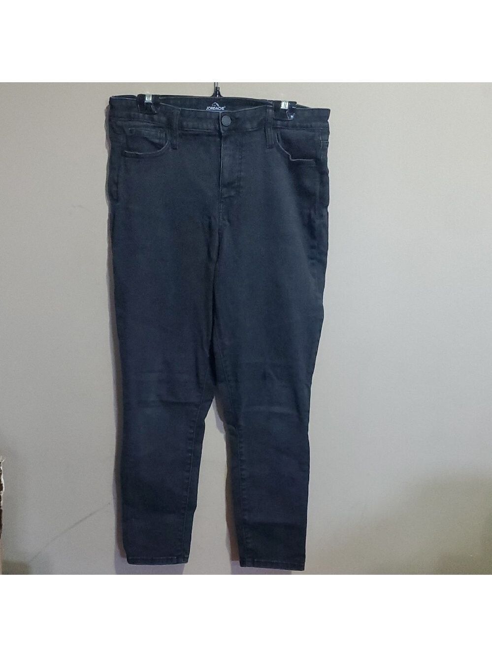 Jordache High Rise Curvy Skinny Jeans in Charcoal Size 14